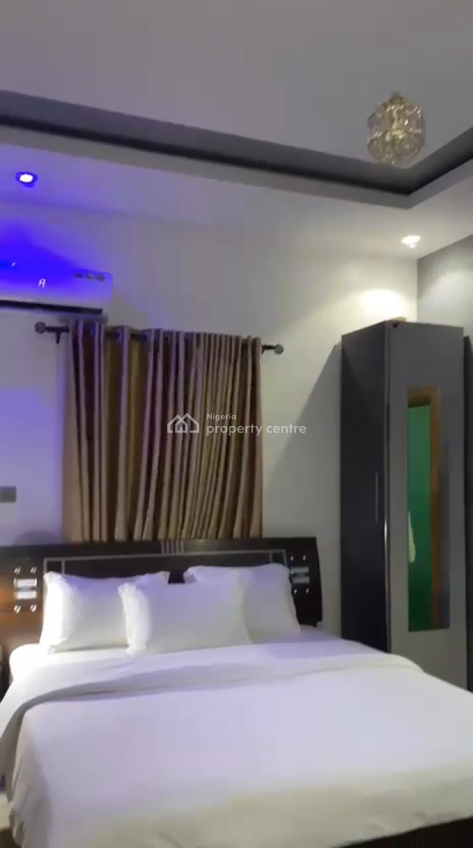 Nicely Furnished Studio Apartment, Gra Phase 2, Magodo, Lagos, Flat / Apartment Short Let