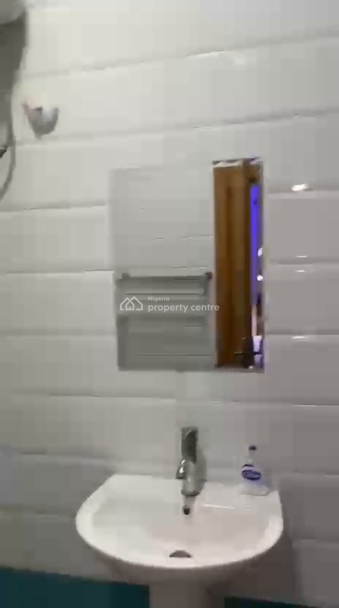 Nicely Furnished Studio Apartment, Gra Phase 2, Magodo, Lagos, Flat / Apartment Short Let