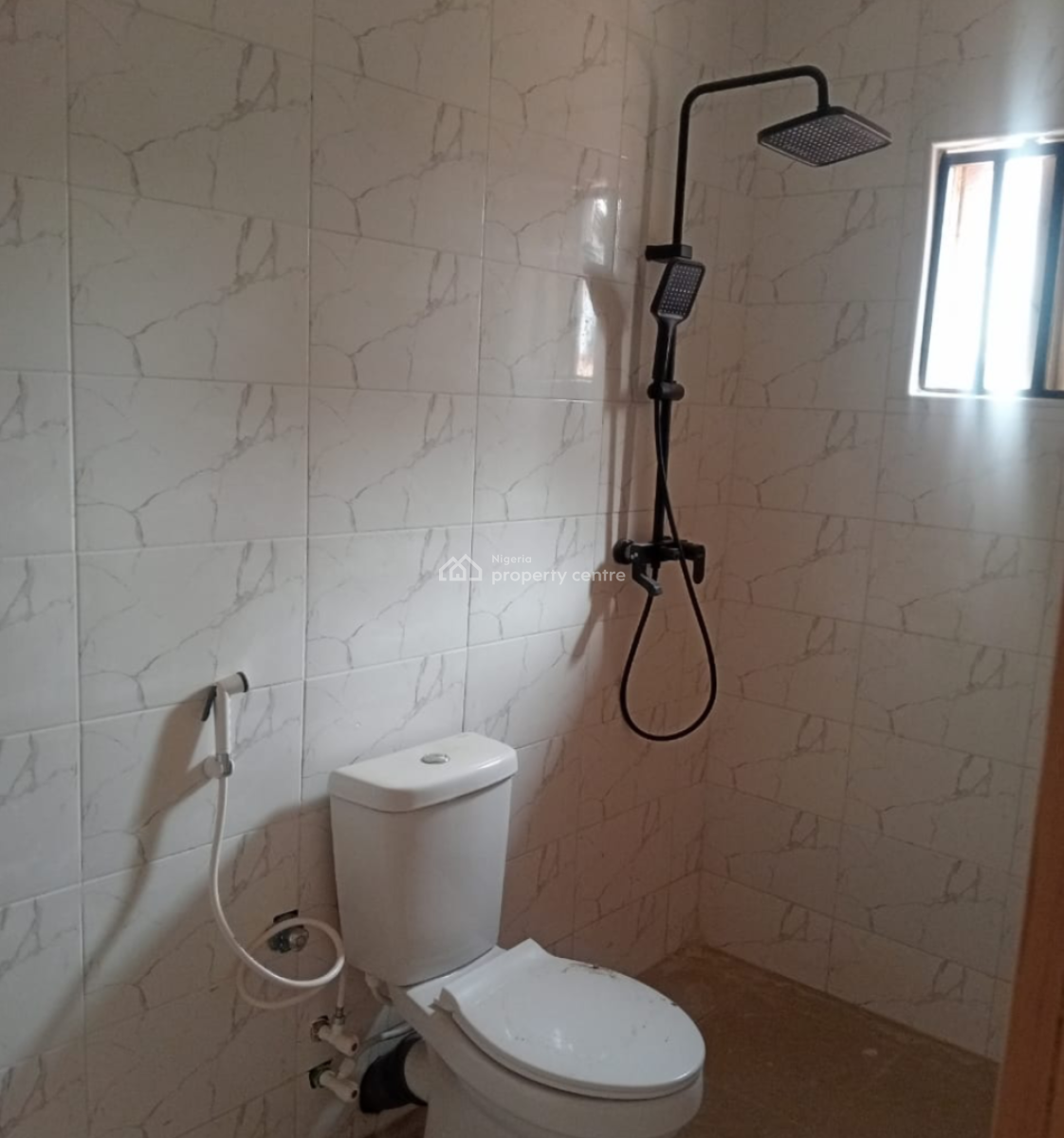 Decent 3 Bedroom Apartment, Gra Phase 1, Magodo, Lagos, Flat / Apartment for Rent