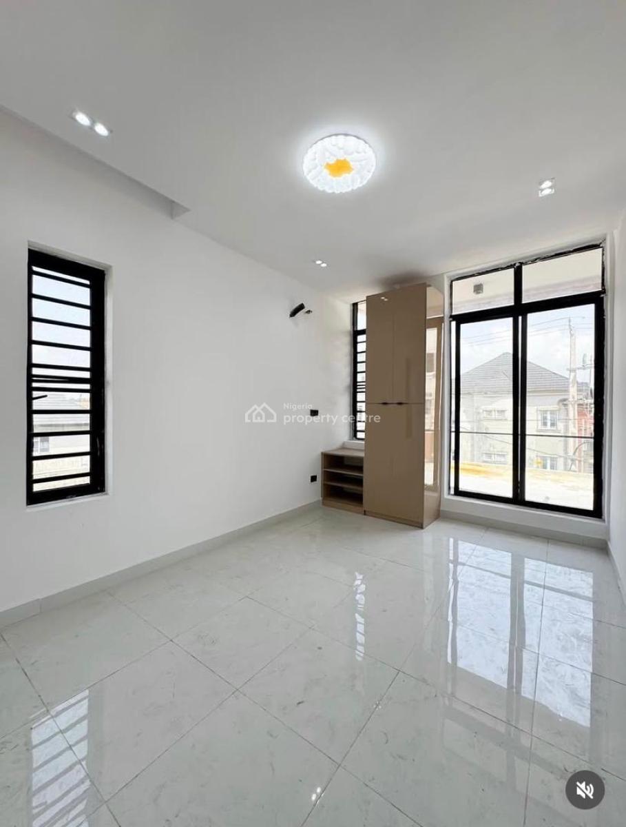 2 Bedroom Apartment, Ologolo, Lekki, Lagos, Flat / Apartment for Rent