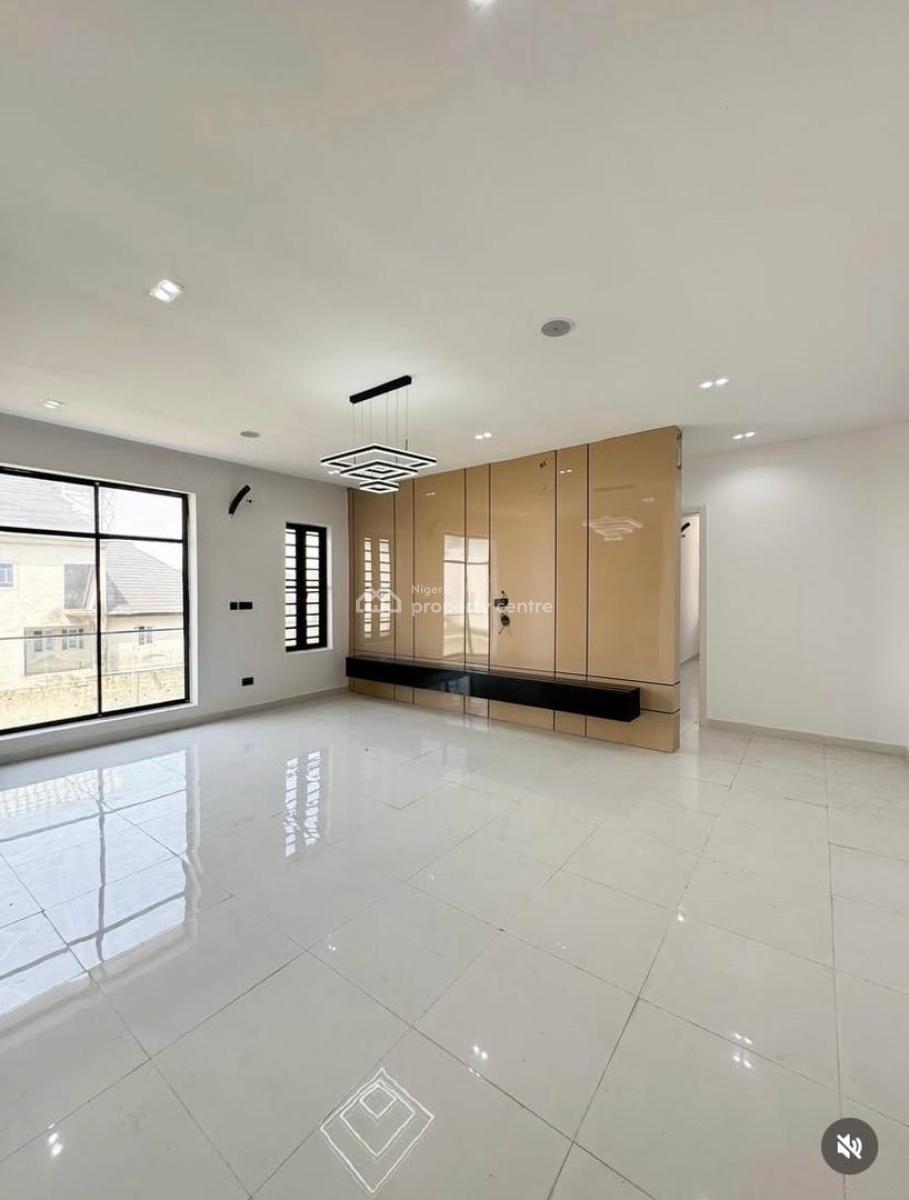 2 Bedroom Apartment, Ologolo, Lekki, Lagos, Flat / Apartment for Rent