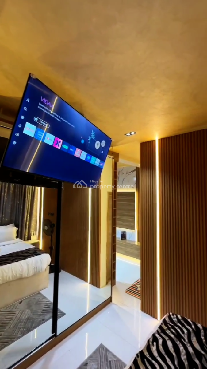 Nicely Furnished 1 Bedroom Apartment, Gwarinpa, Abuja, Flat / Apartment Short Let