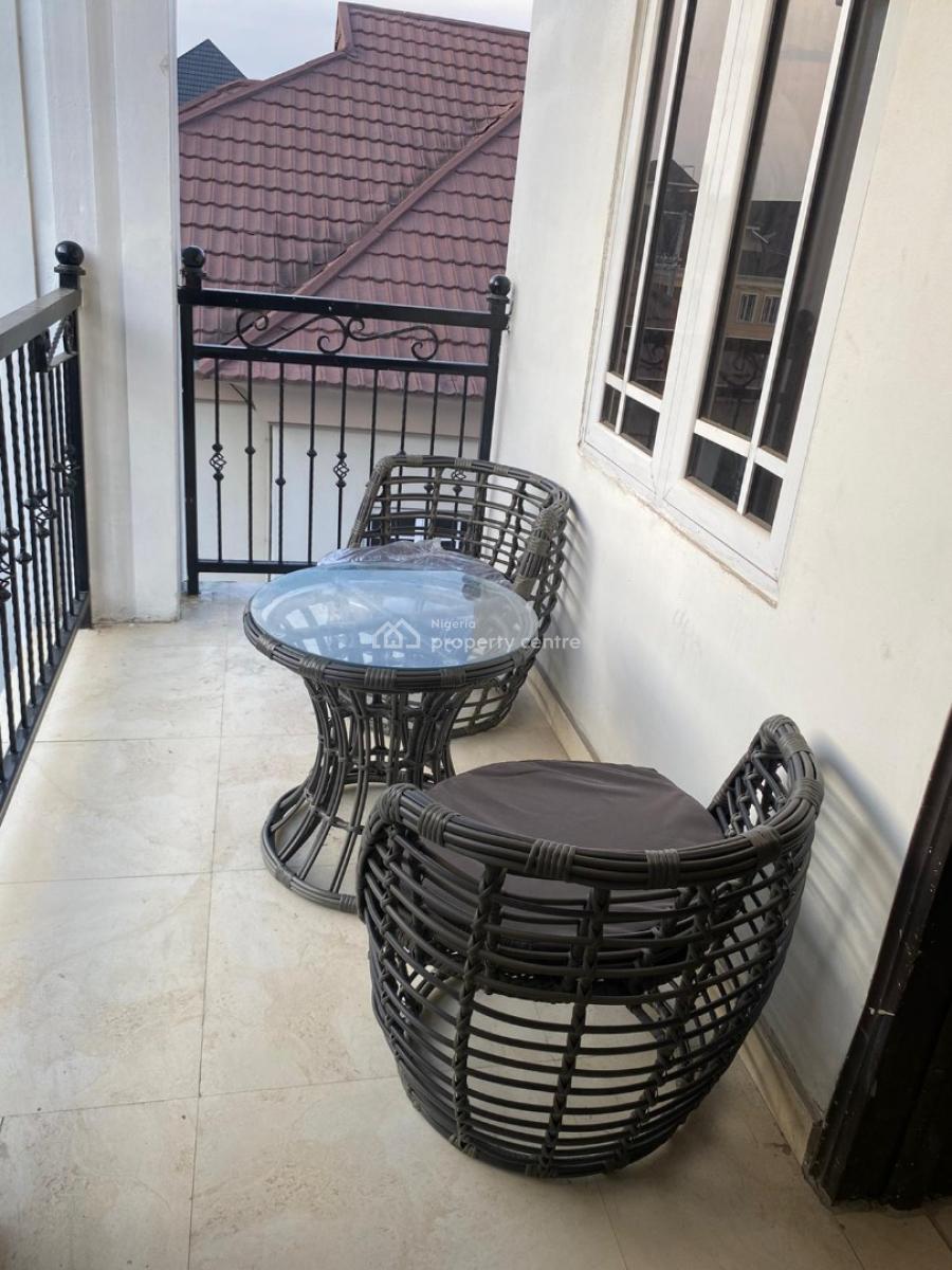 Nicely Furnished 2 Bedroom Apartment, Lekki Phase 1, Lekki, Lagos, Flat / Apartment Short Let