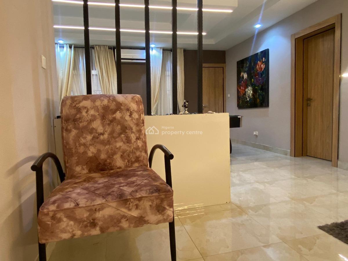 Nicely Furnished 2 Bedroom Apartment, Lekki Phase 1, Lekki, Lagos, Flat / Apartment Short Let