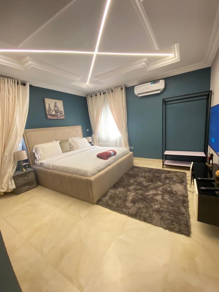 Nicely Furnished 2 Bedroom Apartment, Lekki Phase 1, Lekki, Lagos, Flat / Apartment Short Let
