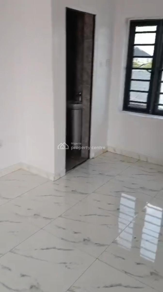 Well Maintained Mini Flat, Lakowe, Awoyaya, Ibeju Lekki, Lagos, Mini Flat (room and Parlour) for Rent