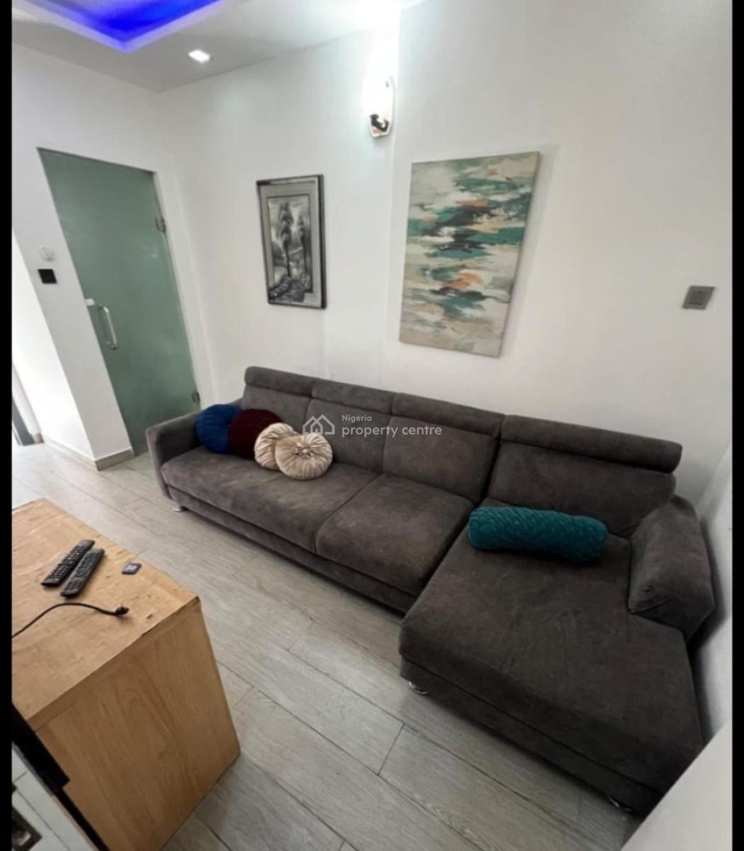 Fully Serviced and Furnished 1bedroom Apartment, Off Admiralty Way, Lekki Phase 1, Lekki, Lagos, Mini Flat (room and Parlour) for Rent