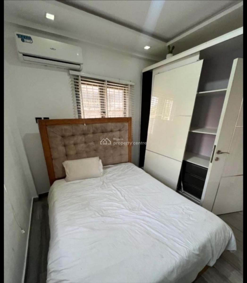 Fully Serviced and Furnished 1bedroom Apartment, Off Admiralty Way, Lekki Phase 1, Lekki, Lagos, Mini Flat (room and Parlour) for Rent