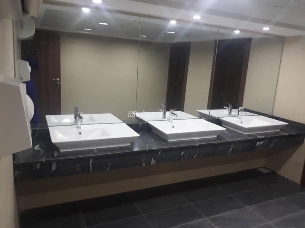 Iconic  Building on 6floors with 2floor Multipurpose Block on 3,500sqm, Akin Adesola ,victoria Island ,lagos ,nigeria, Victoria Island (vi), Lagos, Office Space for Sale