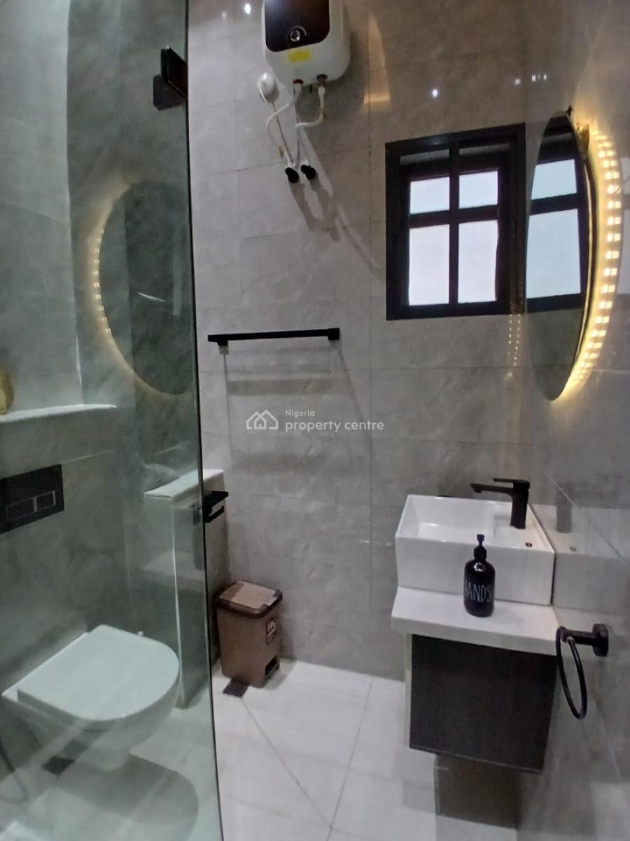 Tastefully Furnished and Fully Fitted and Serviced 2 Bedroom En-suite, Lekki Phase 1, Lekki, Lagos, Flat / Apartment for Rent