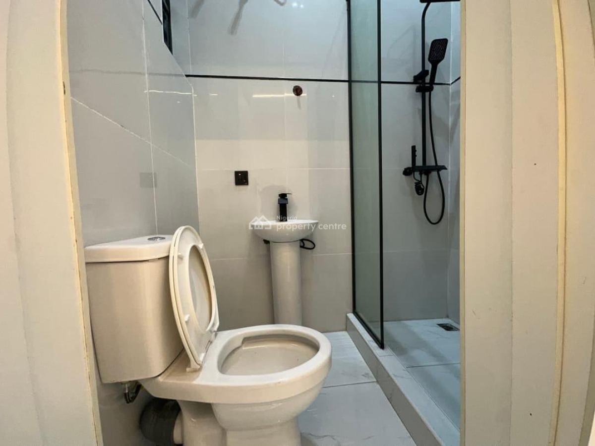 5 Bedroom Fully Detached House in Lekki, Vgc, Lekki, Lagos, Detached Duplex for Sale
