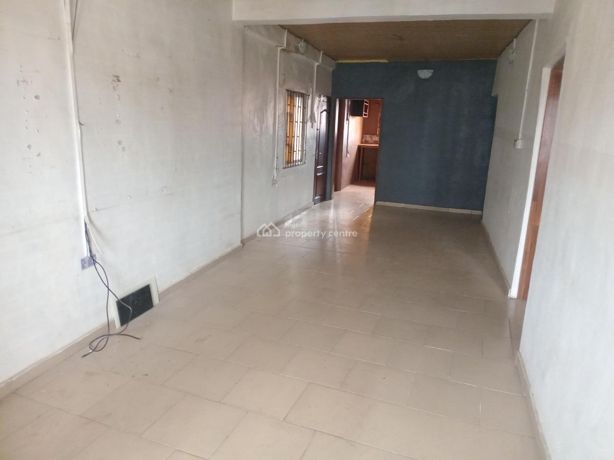 Washington Dc 3br Flat, Alagomeji, Alagomeji, Yaba, Lagos, Flat / Apartment for Rent