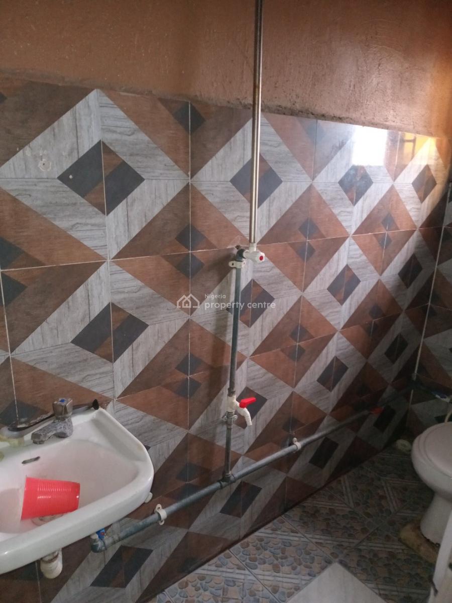 Washington Dc 3br Flat, Alagomeji, Alagomeji, Yaba, Lagos, Flat / Apartment for Rent