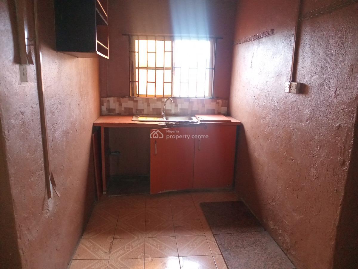 Washington Dc 3br Flat, Alagomeji, Alagomeji, Yaba, Lagos, Flat / Apartment for Rent