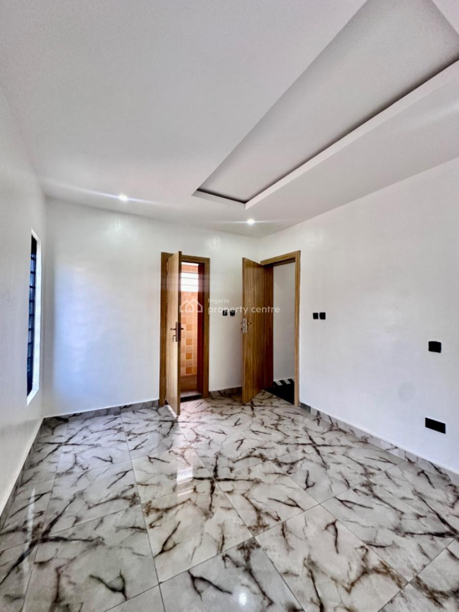 Brand New Spacious 2bedroom Apartment, Ologolo Axis in Lekki, Lekki, Lagos, Terraced Bungalow for Rent