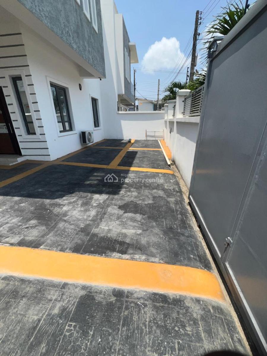 4 Bedroom Semi Detached Duplex, Lekki Phase 2, Lekki, Lagos, Semi-detached Duplex for Sale