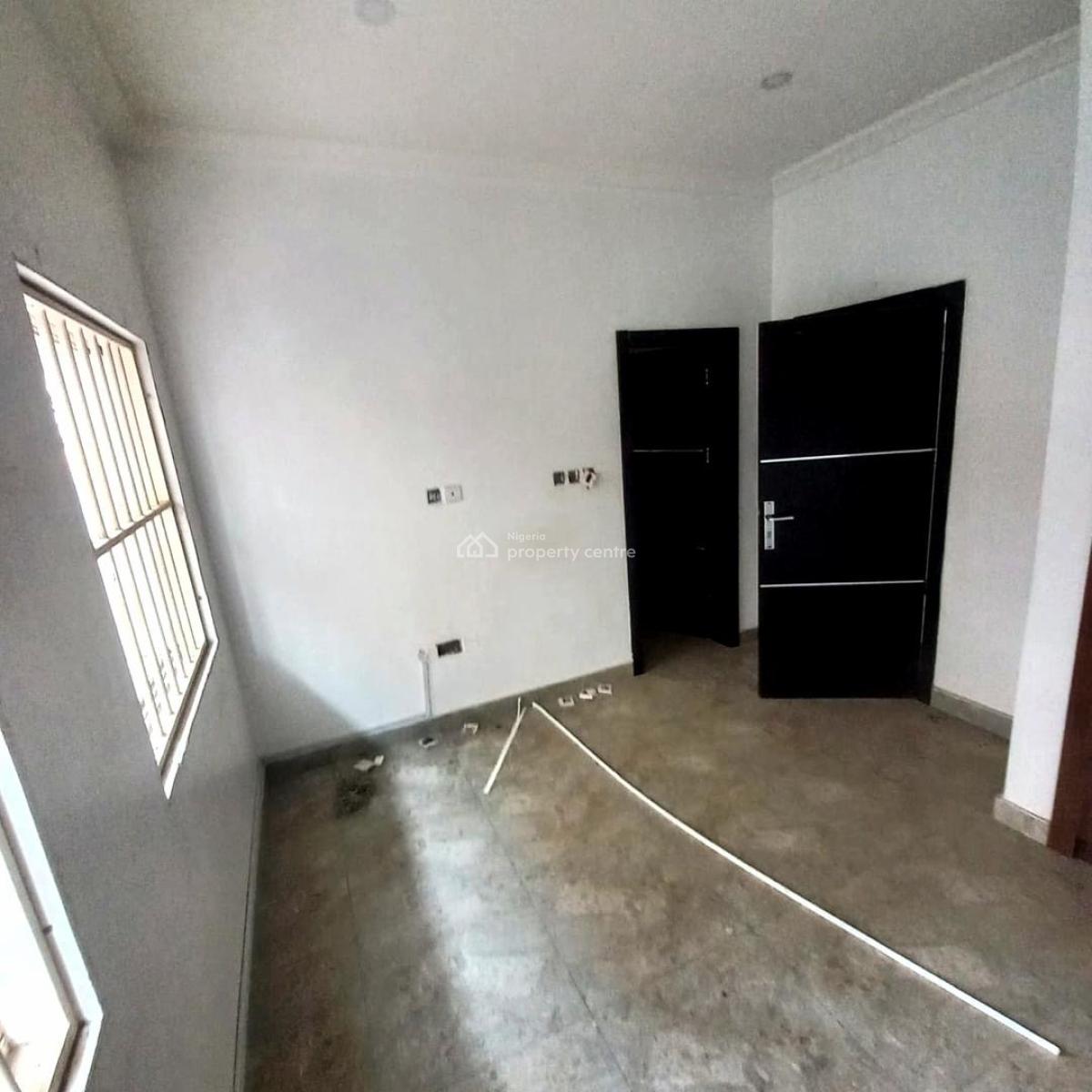 Commercial 5 Bedroom Semi-detached House + 2 Bq, Off Bisola Durosinmi Etti, Lekki Phase 1, Lekki, Lagos, Office Space for Rent