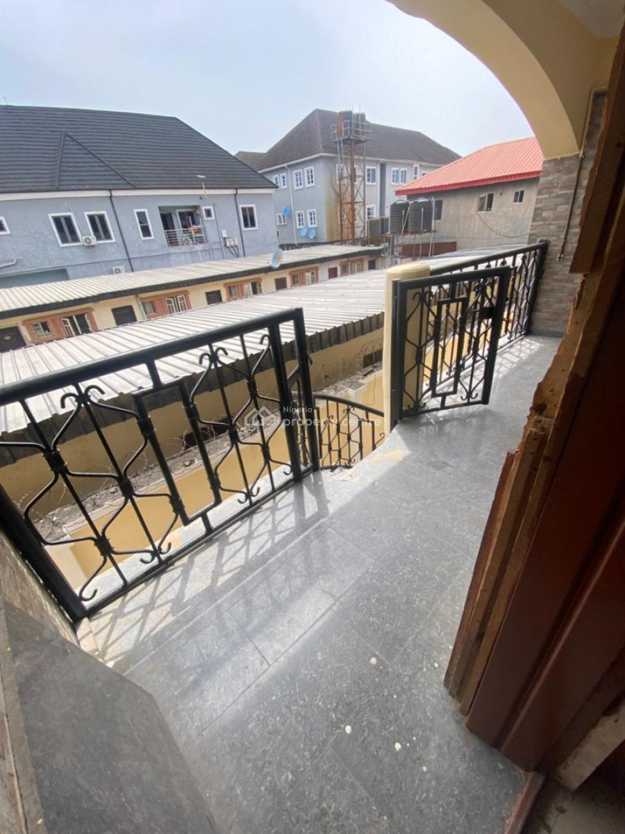 Freshly Renovated 3_bedroom Flat Apartment, Sangotedo, Lekki, Lagos, House for Rent
