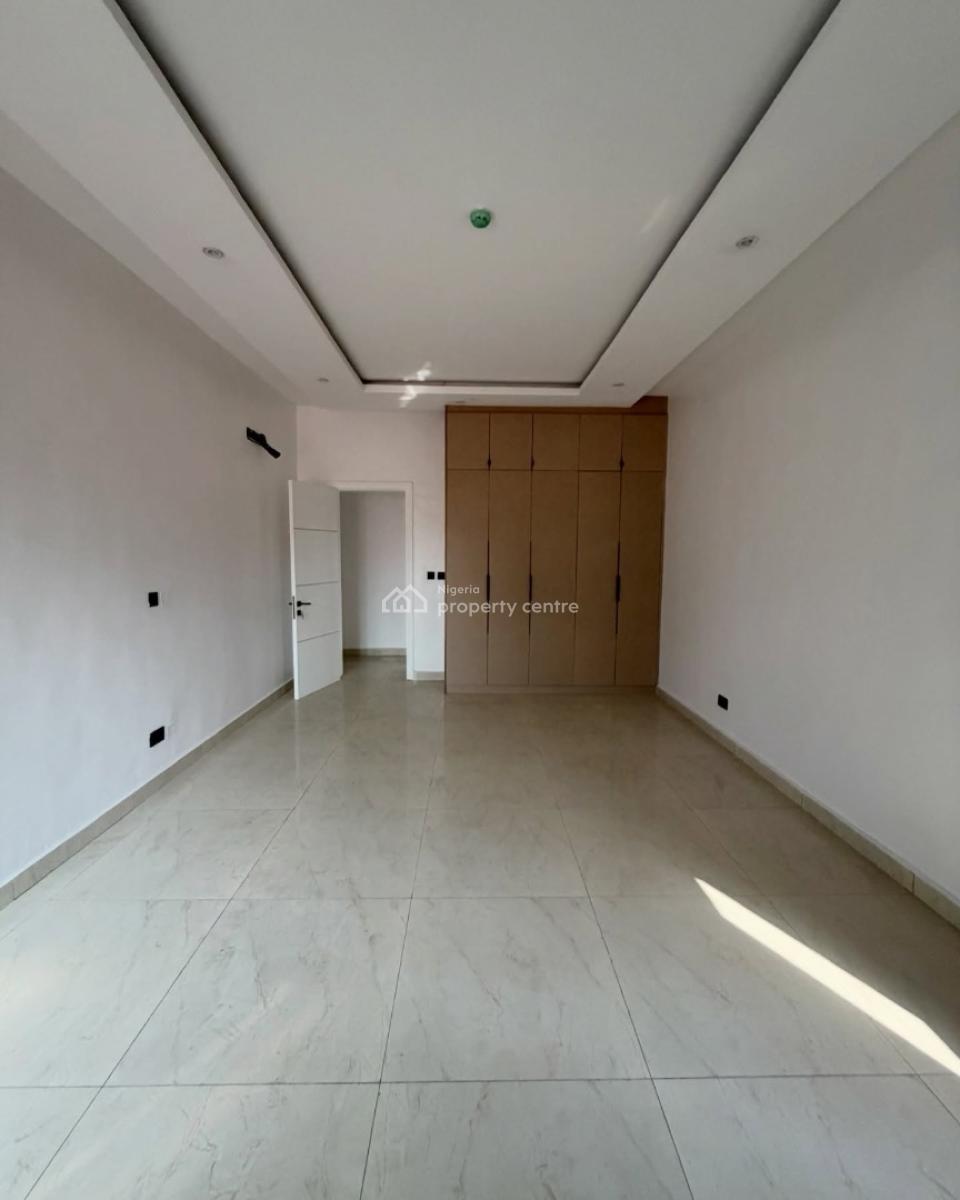 Lovely 3 Bedroom Apartment with Bq, Victoria Island, Victoria Island (vi), Lagos, Block of Flats for Sale