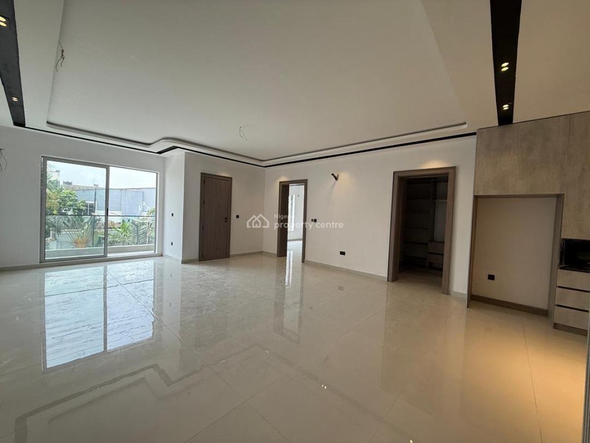 Fully Serviced 2 Bedroom Apartment, Lekki Phase 1, Lekki, Lagos, Flat / Apartment for Sale