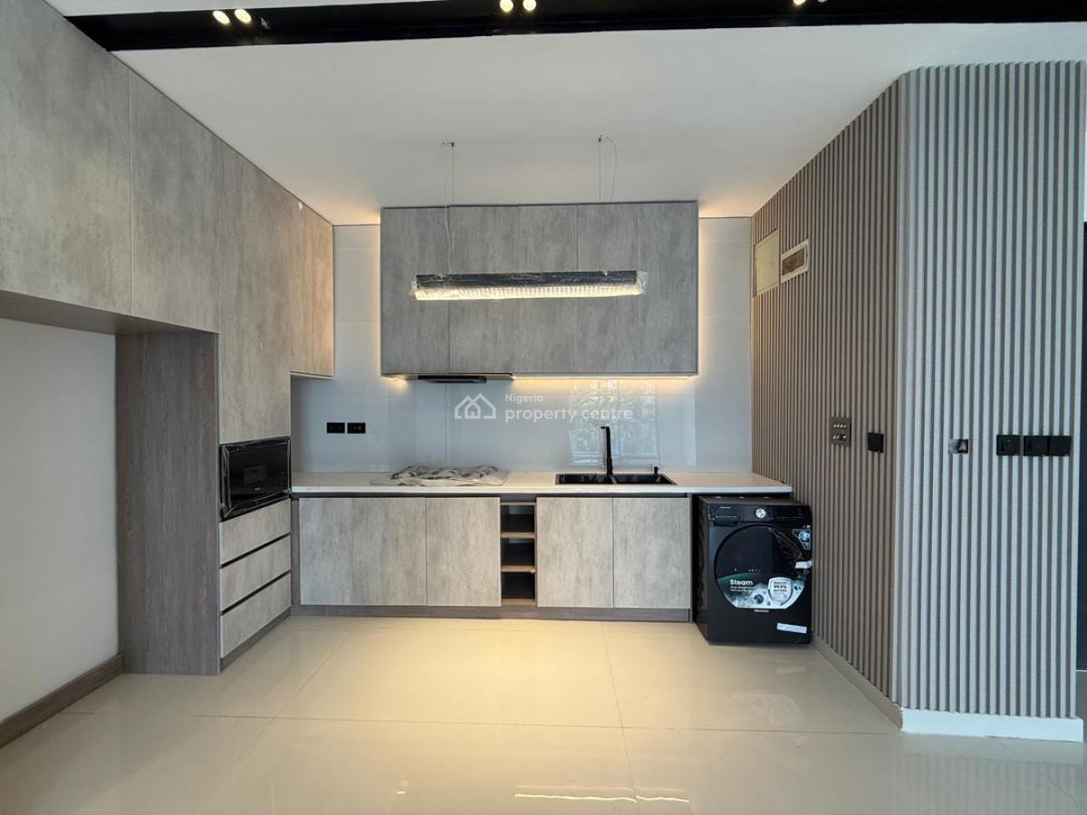 Fully Serviced 2 Bedroom Apartment, Lekki Phase 1, Lekki, Lagos, Flat / Apartment for Sale