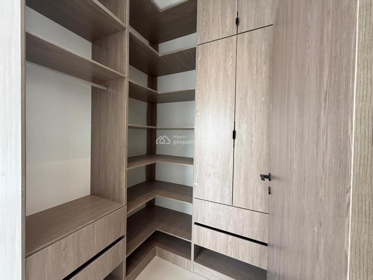 Fully Serviced 2 Bedroom Apartment, Lekki Phase 1, Lekki, Lagos, Flat / Apartment for Sale