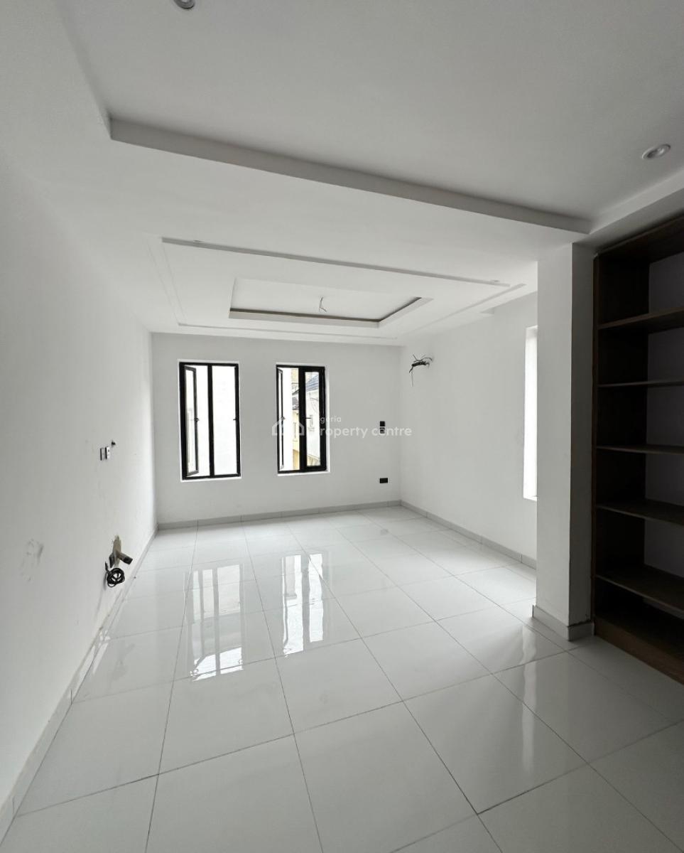 Lovely 3 Bedroom Apartment with Bq, Lekki Phase 1, Lekki Phase 1, Lekki, Lagos, Block of Flats for Sale