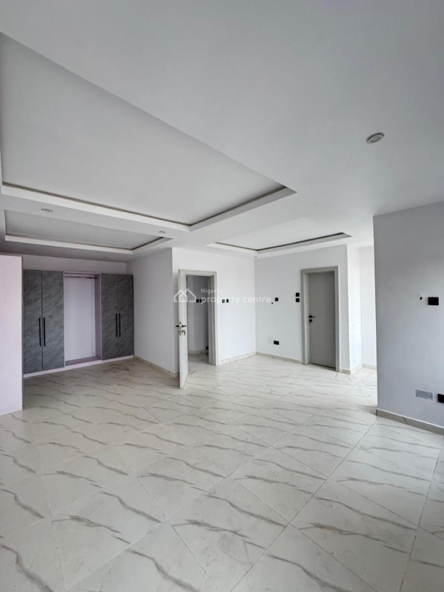 Stunning 4 Bedroom Terrace Duplex with Bq and Spacious Compound, Obanikoroo, Shomolu, Lagos, Terraced Duplex for Sale