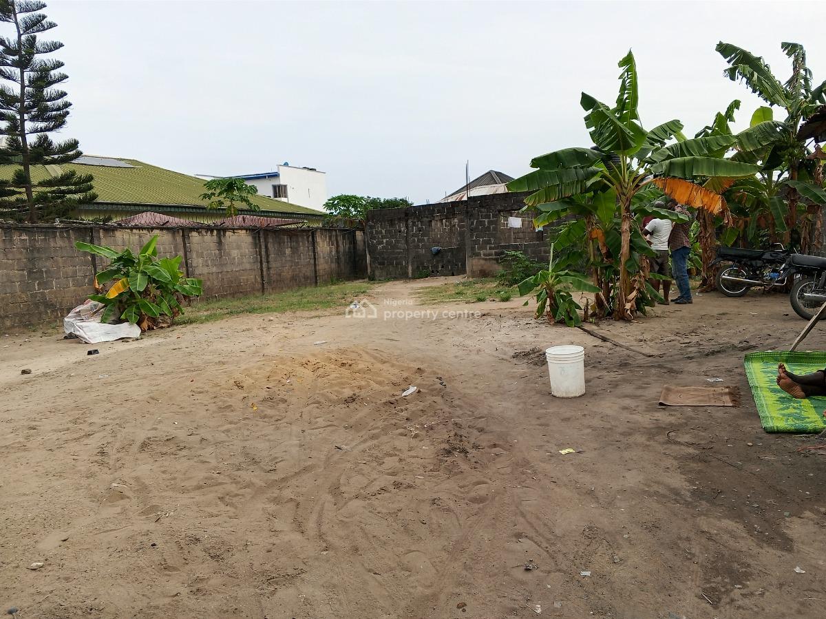 Fenced 680sqm Plus of Land with Uncompleted Building, Off The Express in Estate, Lakowe, Ibeju Lekki, Lagos, Mixed-use Land for Sale