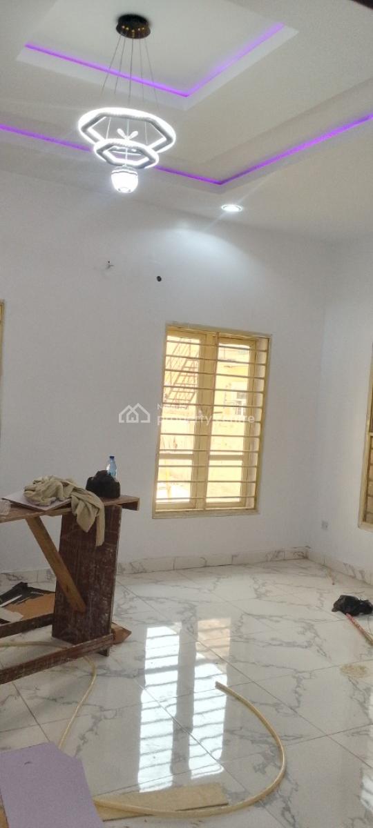 a Standard Room and Parlour, Chevron Drive, Bera Estate, Chevron, Lekki, Lagos, Mini Flat (room and Parlour) for Rent