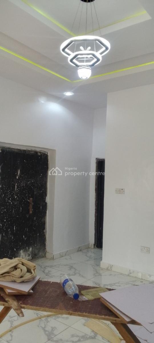 a Standard Room and Parlour, Chevron Drive, Bera Estate, Chevron, Lekki, Lagos, Mini Flat (room and Parlour) for Rent