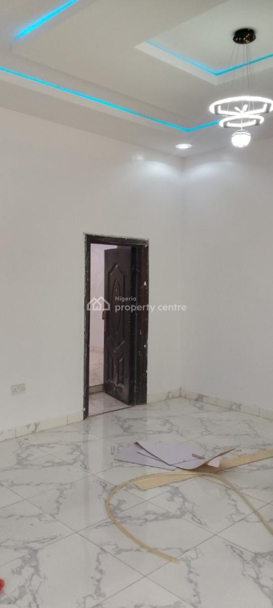 a Standard Room and Parlour, Chevron Drive, Bera Estate, Chevron, Lekki, Lagos, Mini Flat (room and Parlour) for Rent