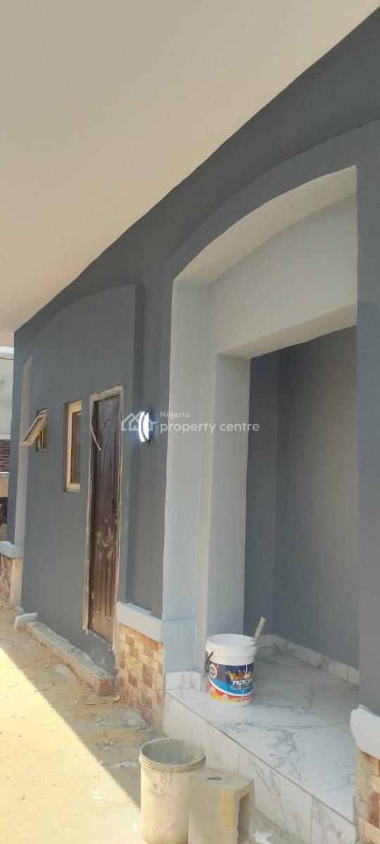 a Standard Room and Parlour, Chevron Drive, Bera Estate, Chevron, Lekki, Lagos, Mini Flat (room and Parlour) for Rent