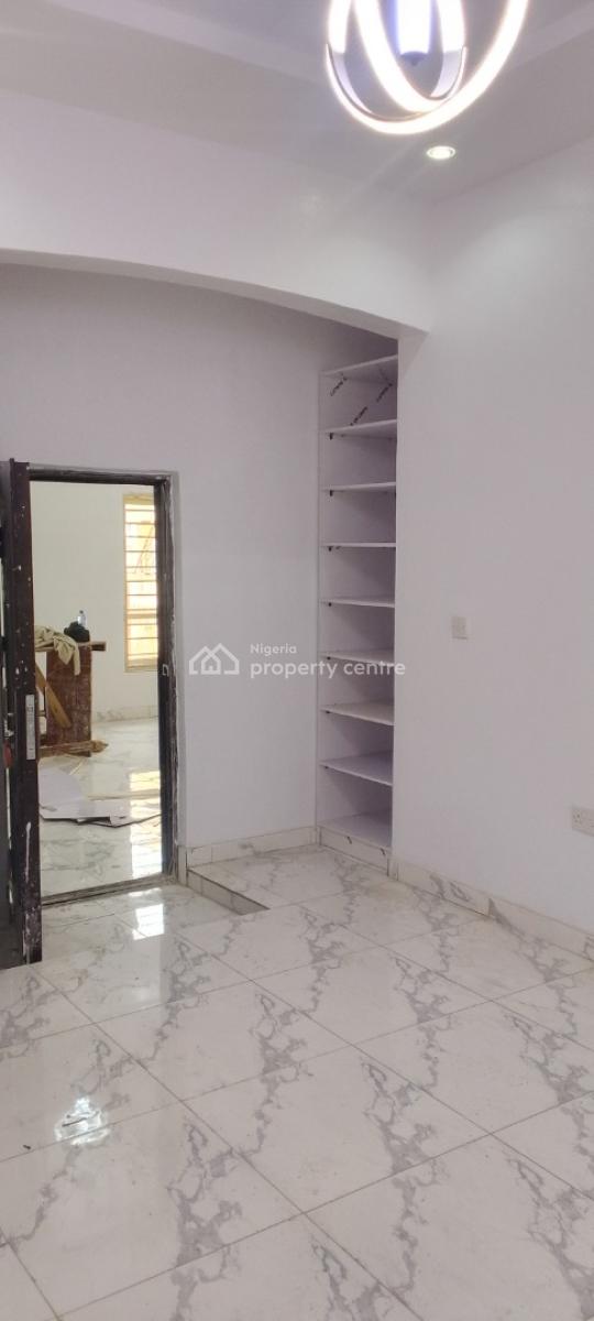 a Standard Room and Parlour, Chevron Drive, Bera Estate, Chevron, Lekki, Lagos, Mini Flat (room and Parlour) for Rent