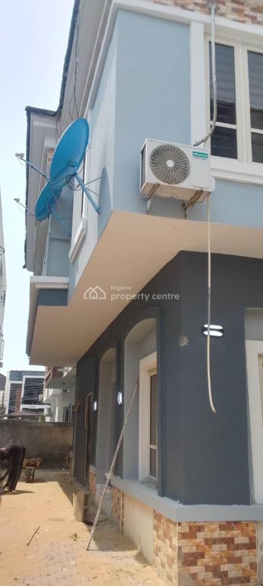 a Standard Room and Parlour, Chevron Drive, Bera Estate, Chevron, Lekki, Lagos, Mini Flat (room and Parlour) for Rent