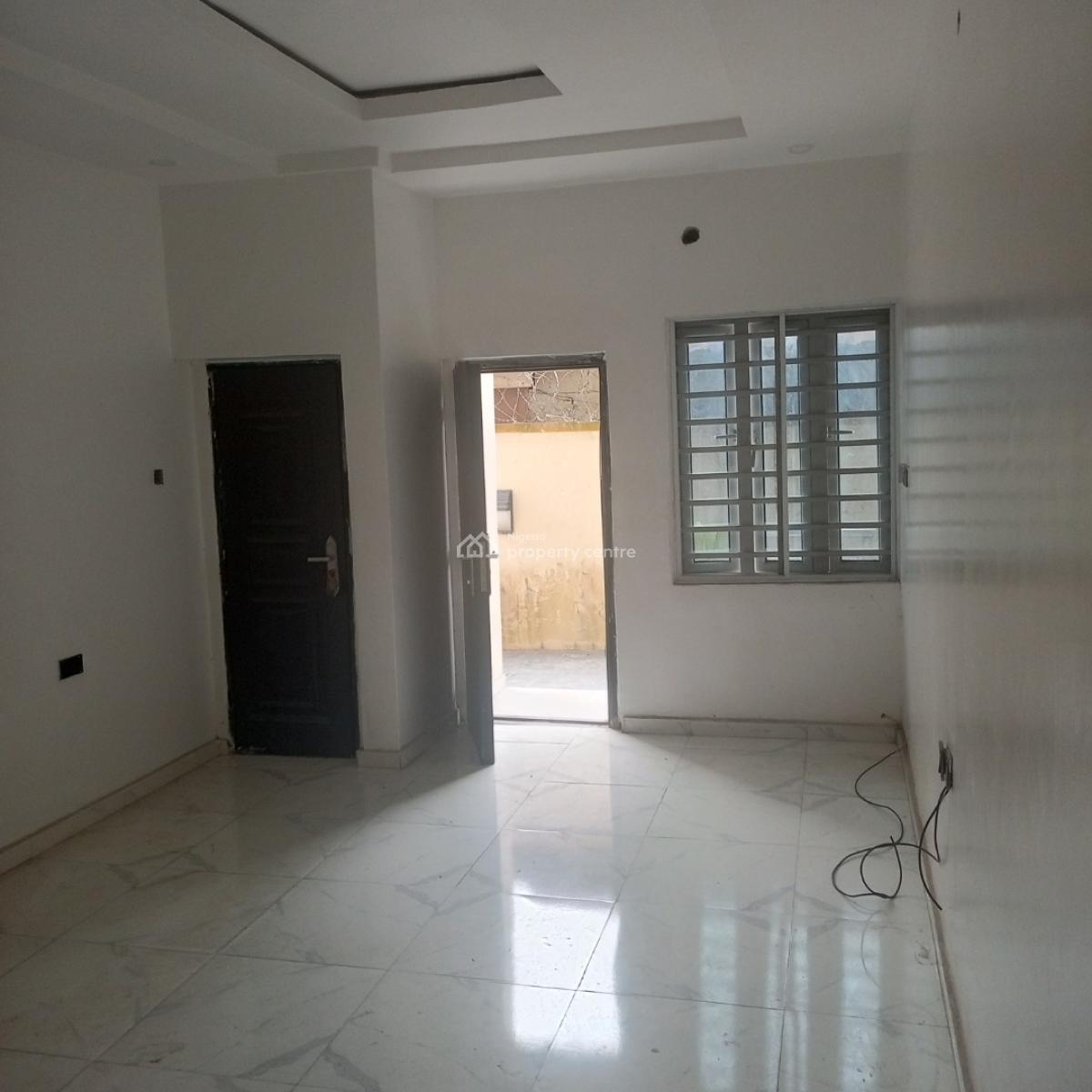 Standard and Sharp 3bedroom Apartment, Mobil Road Ilaje Ajah, Ilaje, Ajah, Lagos, Flat / Apartment for Rent