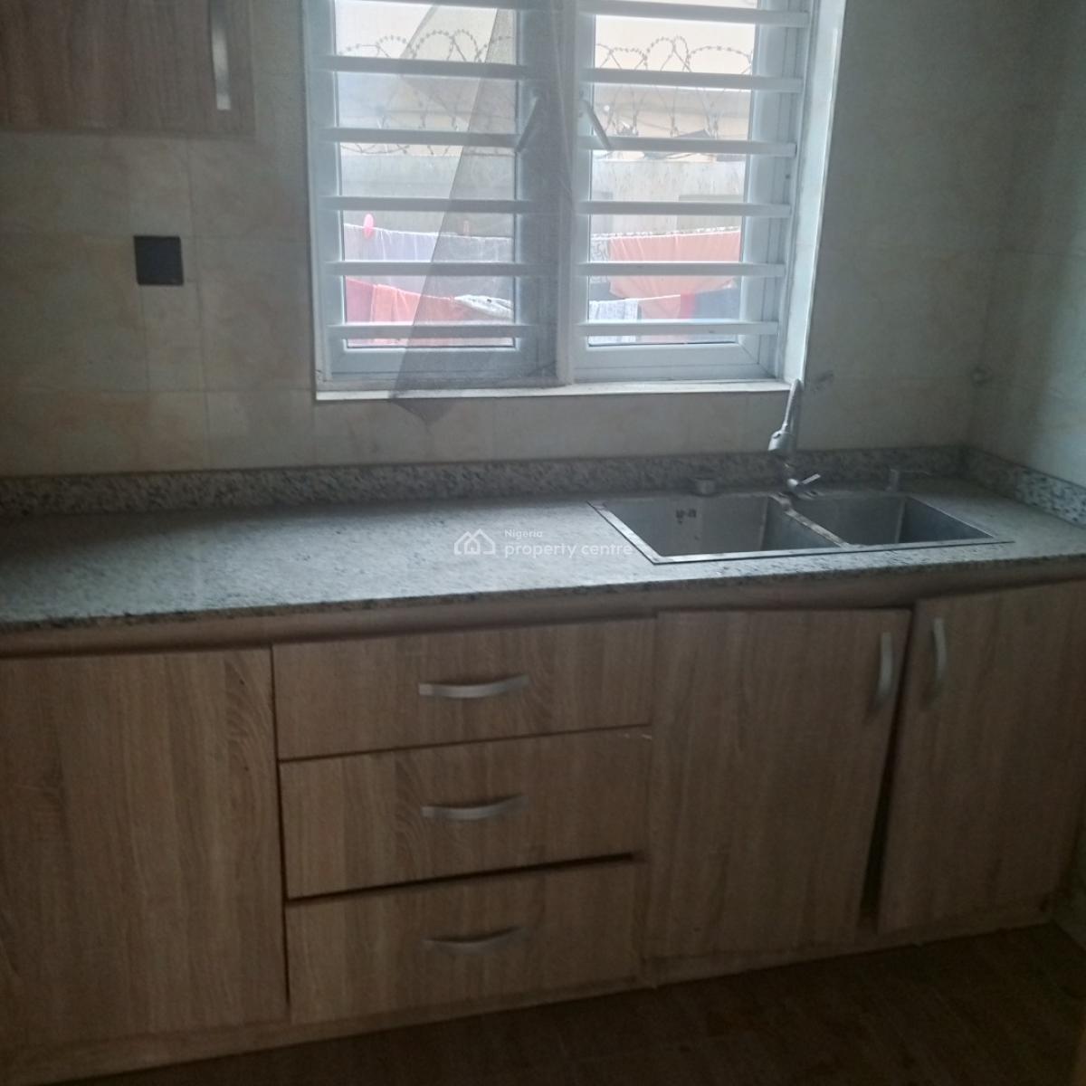 Standard and Sharp 3bedroom Apartment, Mobil Road Ilaje Ajah, Ilaje, Ajah, Lagos, Flat / Apartment for Rent