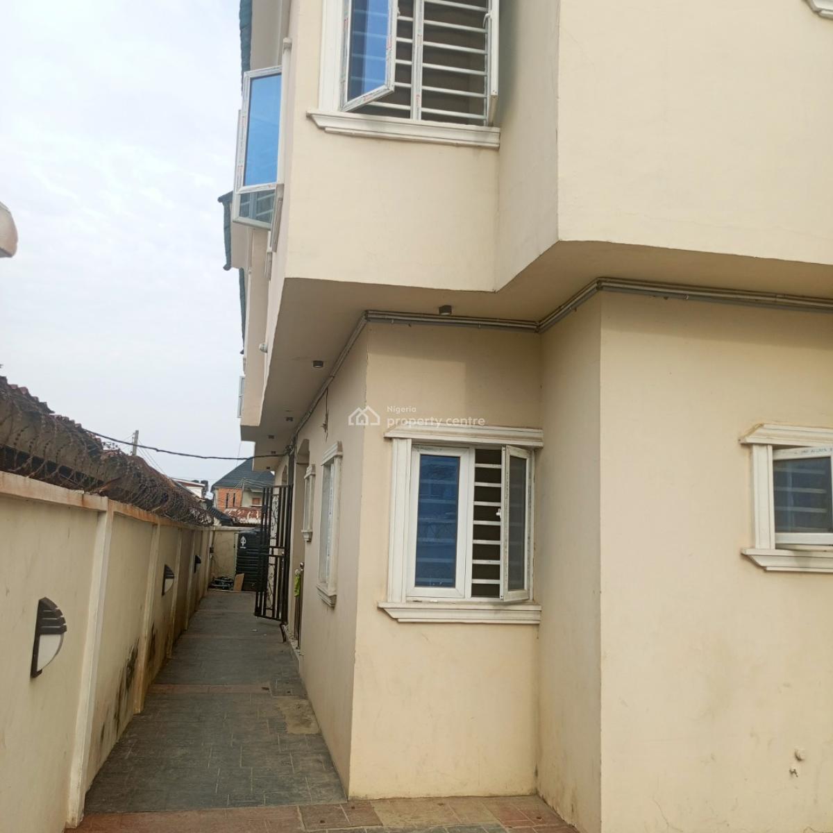 Standard and Sharp 3bedroom Apartment, Mobil Road Ilaje Ajah, Ilaje, Ajah, Lagos, Flat / Apartment for Rent