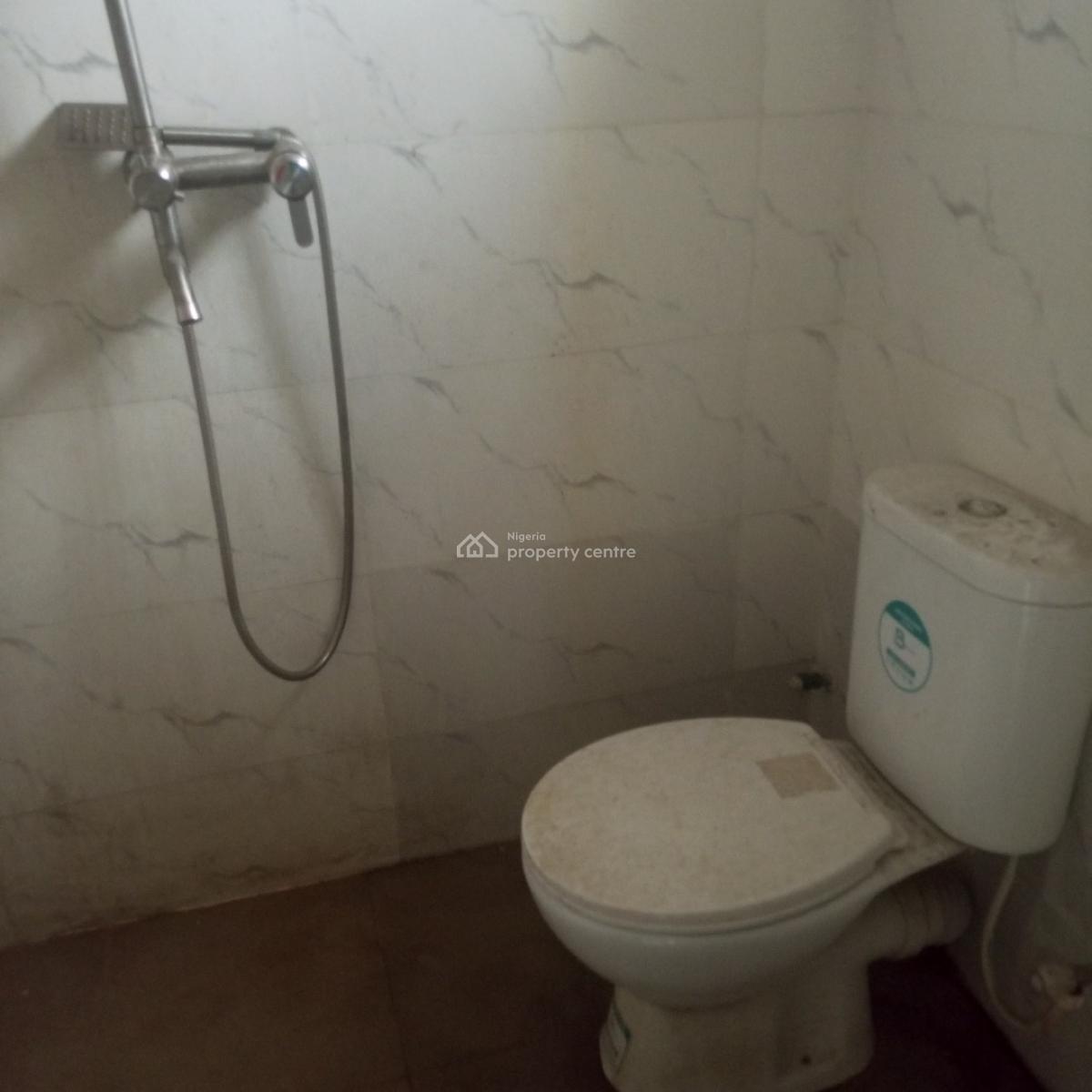 Standard and Sharp 3bedroom Apartment, Mobil Road Ilaje Ajah, Ilaje, Ajah, Lagos, Flat / Apartment for Rent