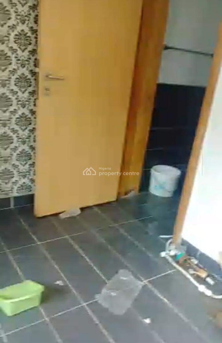 Large Spacious Room Selfcon Bq { Video}, Ikota Villa Estate, Ikota, Lekki, Lagos, Self Contain (single Rooms) for Rent