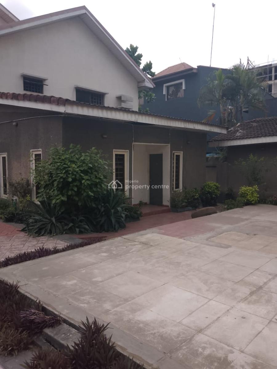7 Bedroom Fully Detached House with 2 Rooms B.q, Ikeja Gra, Ikeja, Lagos, Detached Duplex for Rent