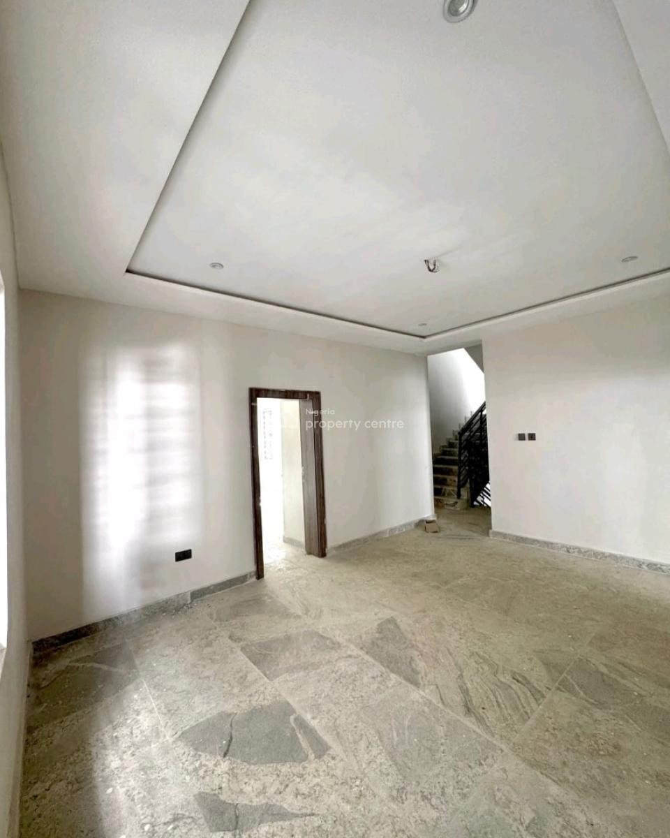 Youre Looking for a Spacious and Well-finished Home in One of Abujas, Life Camp, Abuja, House for Sale