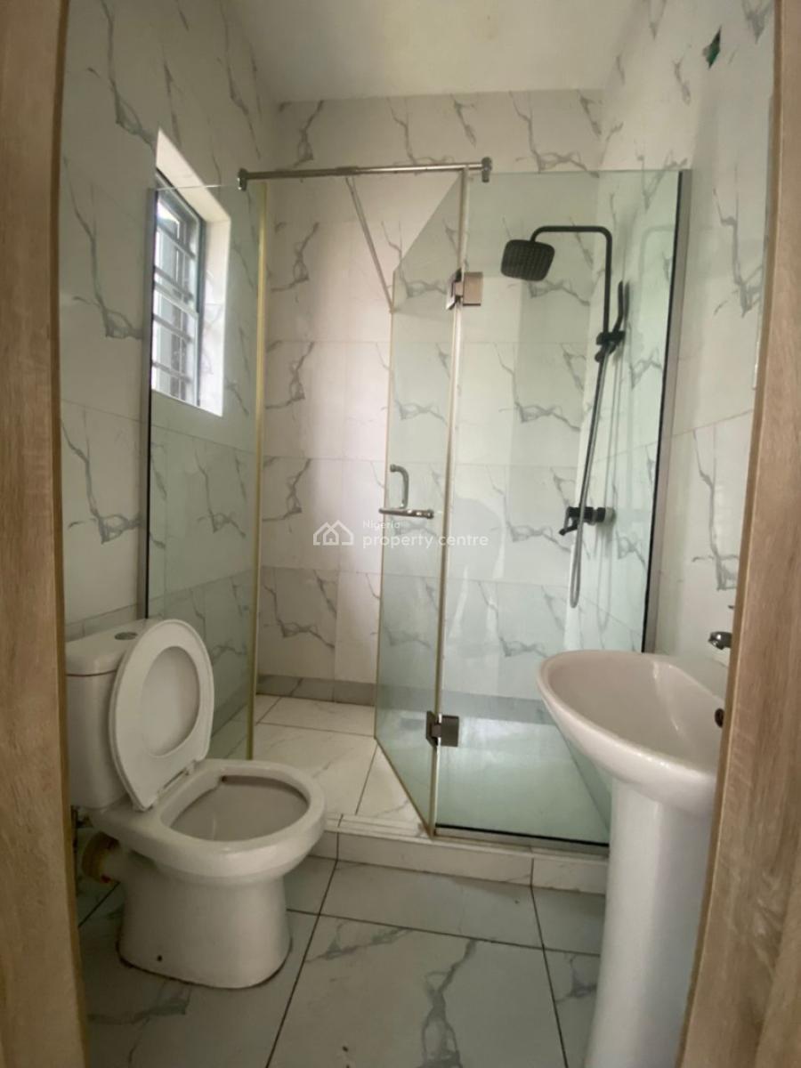 Single Room Downstairs Sharing Kitchen with 1 Person, Orchid Road, Lekki, Lagos, Self Contain (single Rooms) for Rent