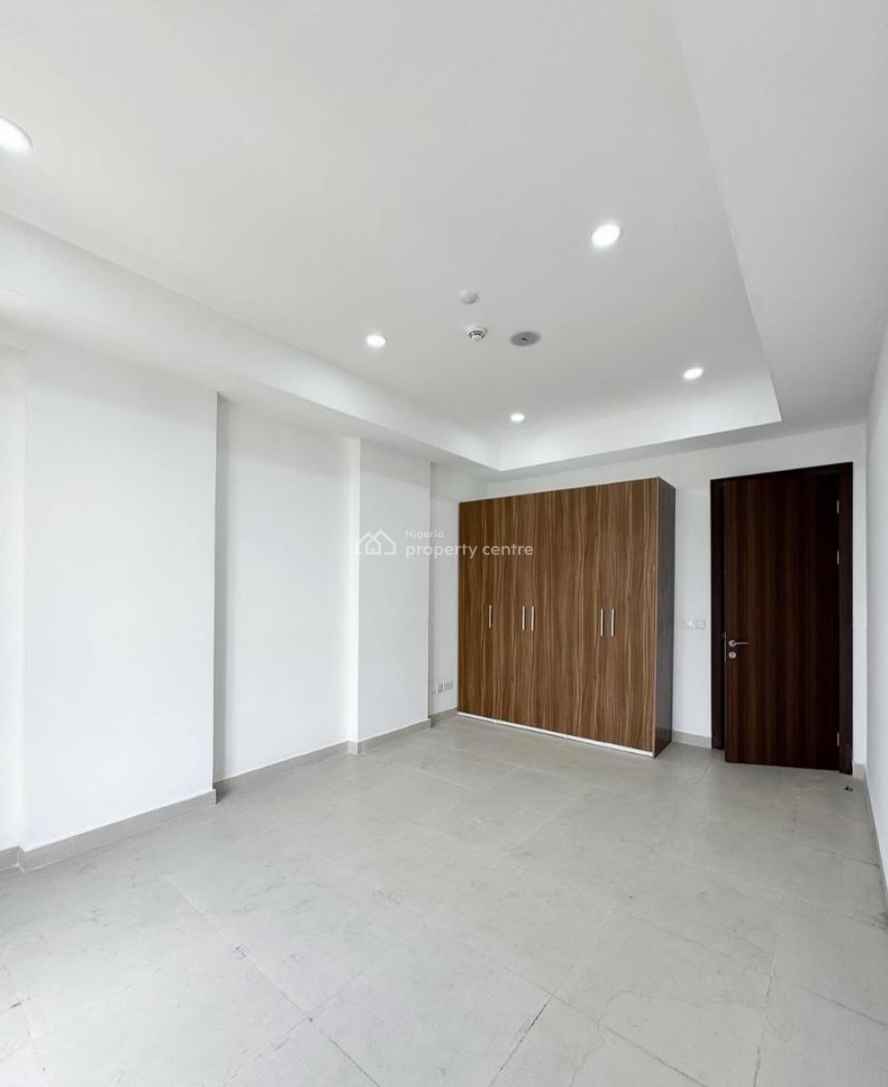 324/7 Power Supply 3 Bedroom En-suite Flat with Fully Fitted Kitchen/p, Lekki Phase 1, Lekki, Lagos, Flat / Apartment for Rent