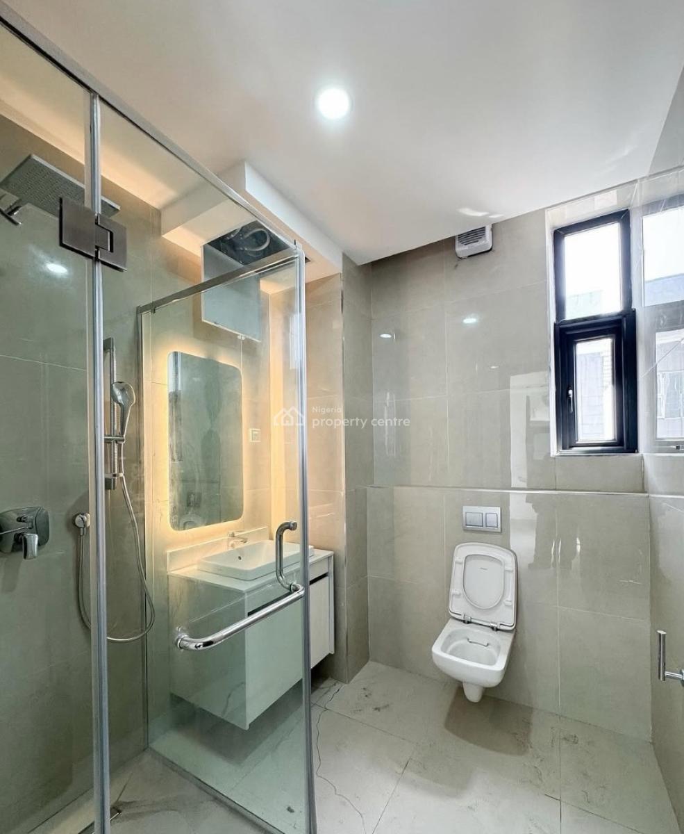 324/7 Power Supply 3 Bedroom En-suite Flat with Fully Fitted Kitchen/p, Lekki Phase 1, Lekki, Lagos, Flat / Apartment for Rent