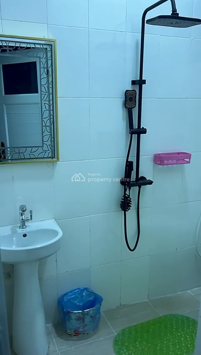 Nicely Furnished 2 Bedroom Apartment, Maryland, Lagos, Flat / Apartment Short Let