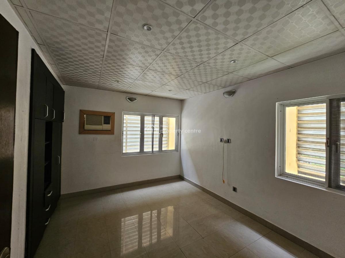 Spacious and Serviced 3 Bedroom Flat with Bq, Off Bourdillon Road, Old Ikoyi, Ikoyi, Lagos, Flat / Apartment for Sale