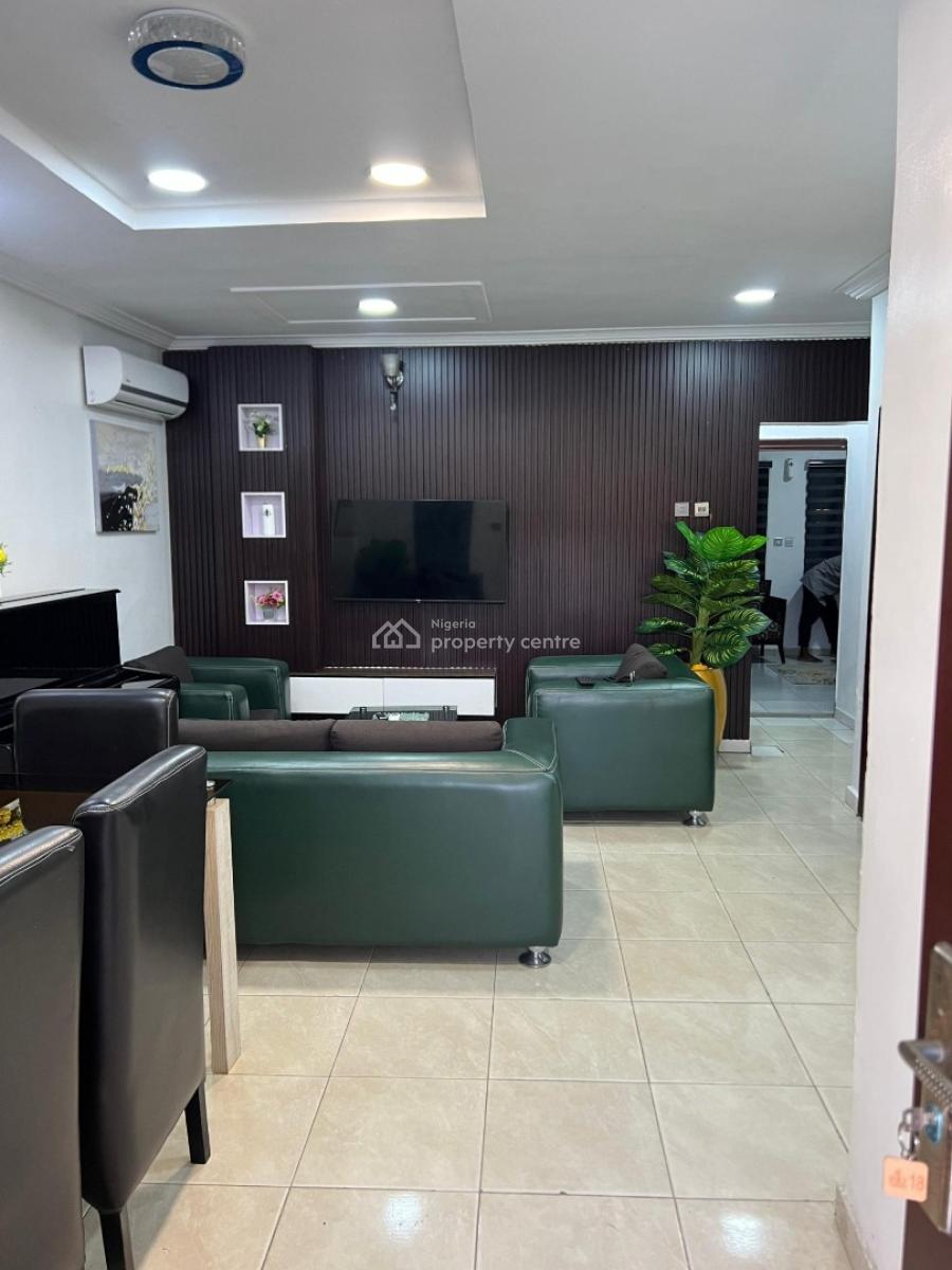 Nicely Furnished 3 Bedroom Apartment, Mende, Maryland, Lagos, Flat / Apartment Short Let