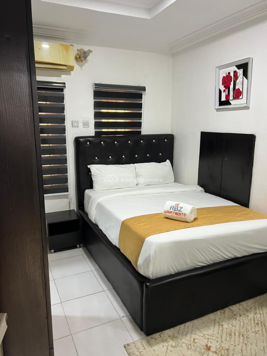 Nicely Furnished 3 Bedroom Apartment, Mende, Maryland, Lagos, Flat / Apartment Short Let