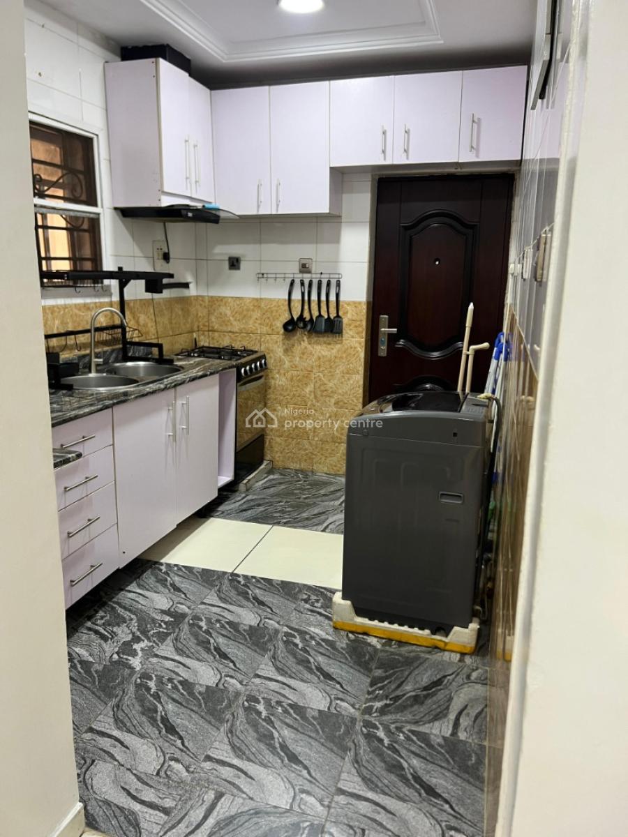 Nicely Furnished 4 Bedroom Apartment, Mende, Maryland, Lagos, Flat / Apartment Short Let